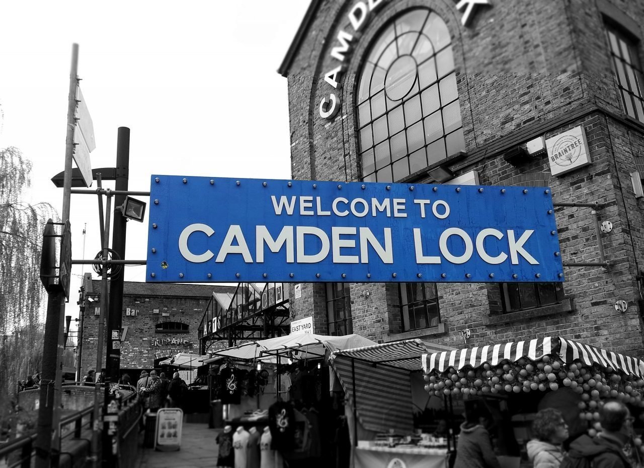 Ponte De Camden Lock Lojas Alternativas Famosas De Uma Cultura Imagem  Editorial - Imagem de mercado, velho: 84891350