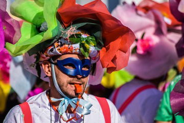 Por que passar o Carnaval no litoral do Paraná?