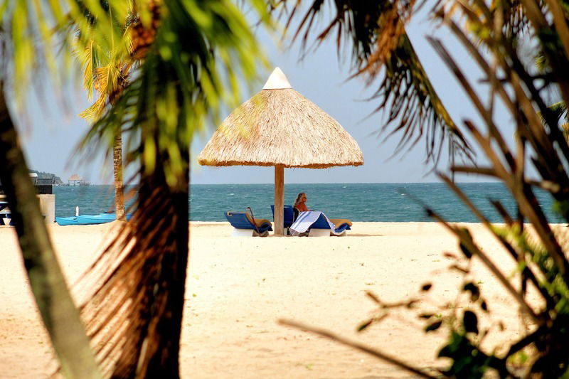 Praia do Saco: Saiba como aproveitar dias tranquilos em Sergipe!