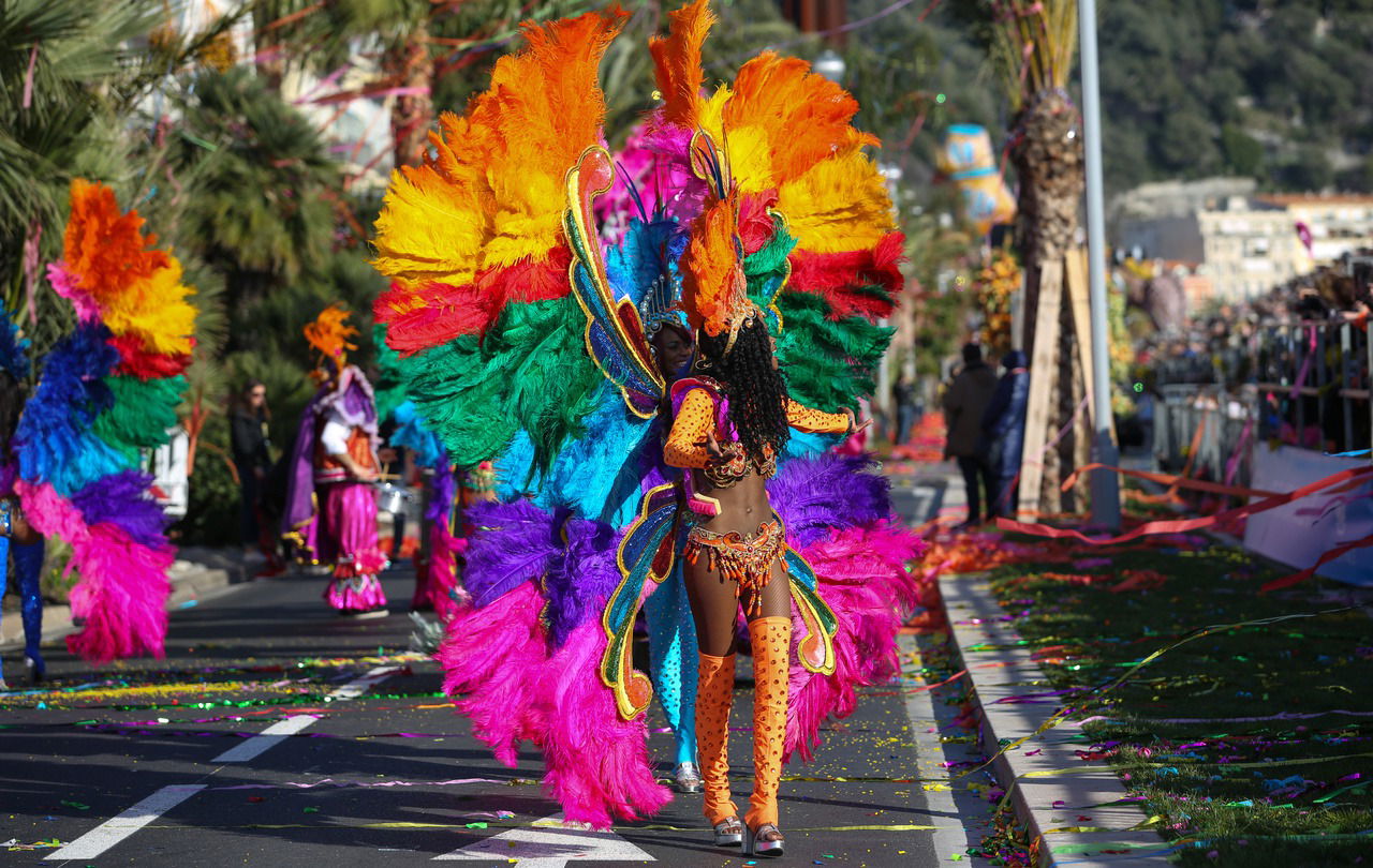 Marcado pela diversidade, Carnaval de Salvador atrai turistas do