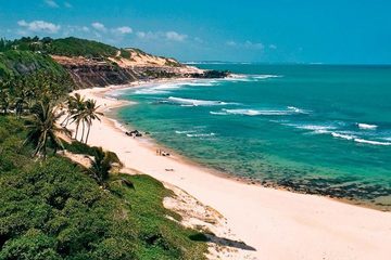 Praia da Pipa é a mais animada de Natal