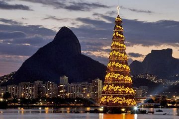 Conheça a Árvore de Natal da Lagoa Rodrigo de Freitas