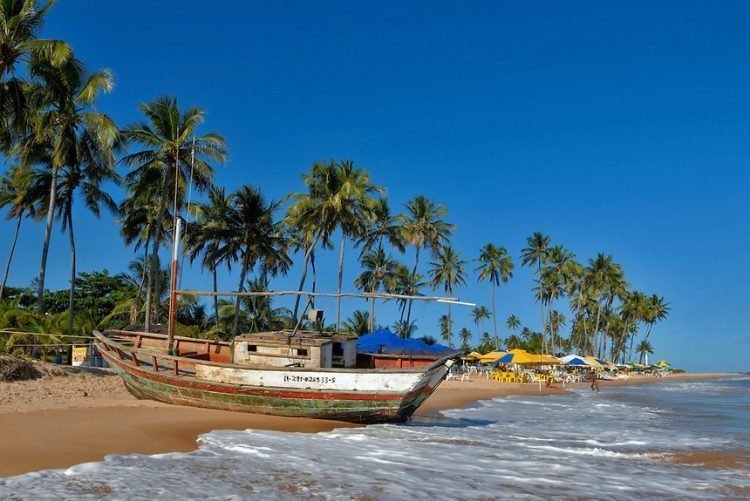 As 3 praias mais bonitas de Camaçari, na Bahia: confira