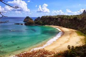 Conheça as 10 melhores e mais bonitas praias do Brasil