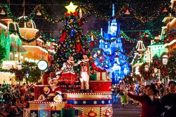 ¡11 razones para pasar la Navidad en Disney!