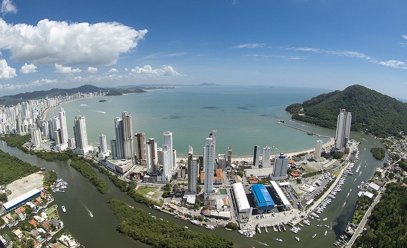 Balneário Camboriú é o 4º melhor lugar para se viver no país
