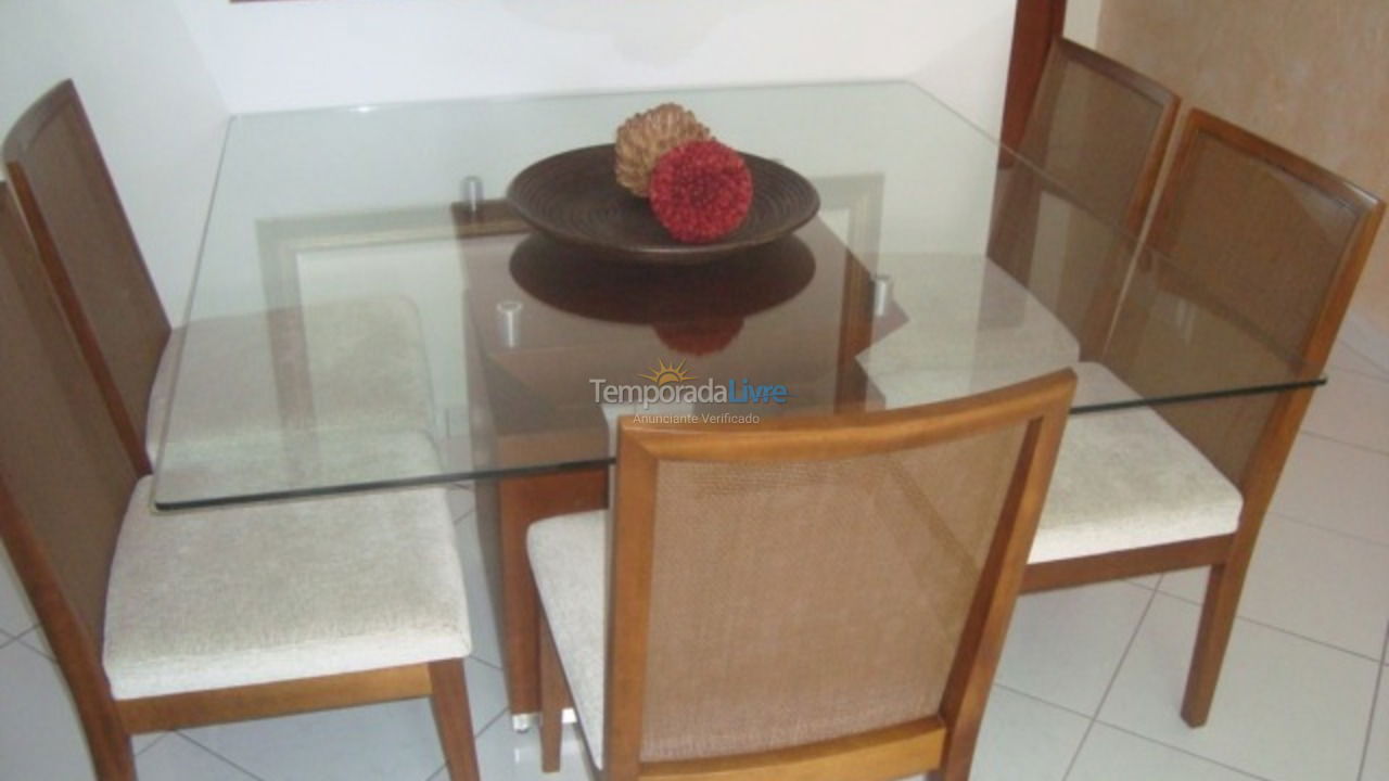 Apartamento para aluguel de temporada em Guarujá (Pitangueiras)