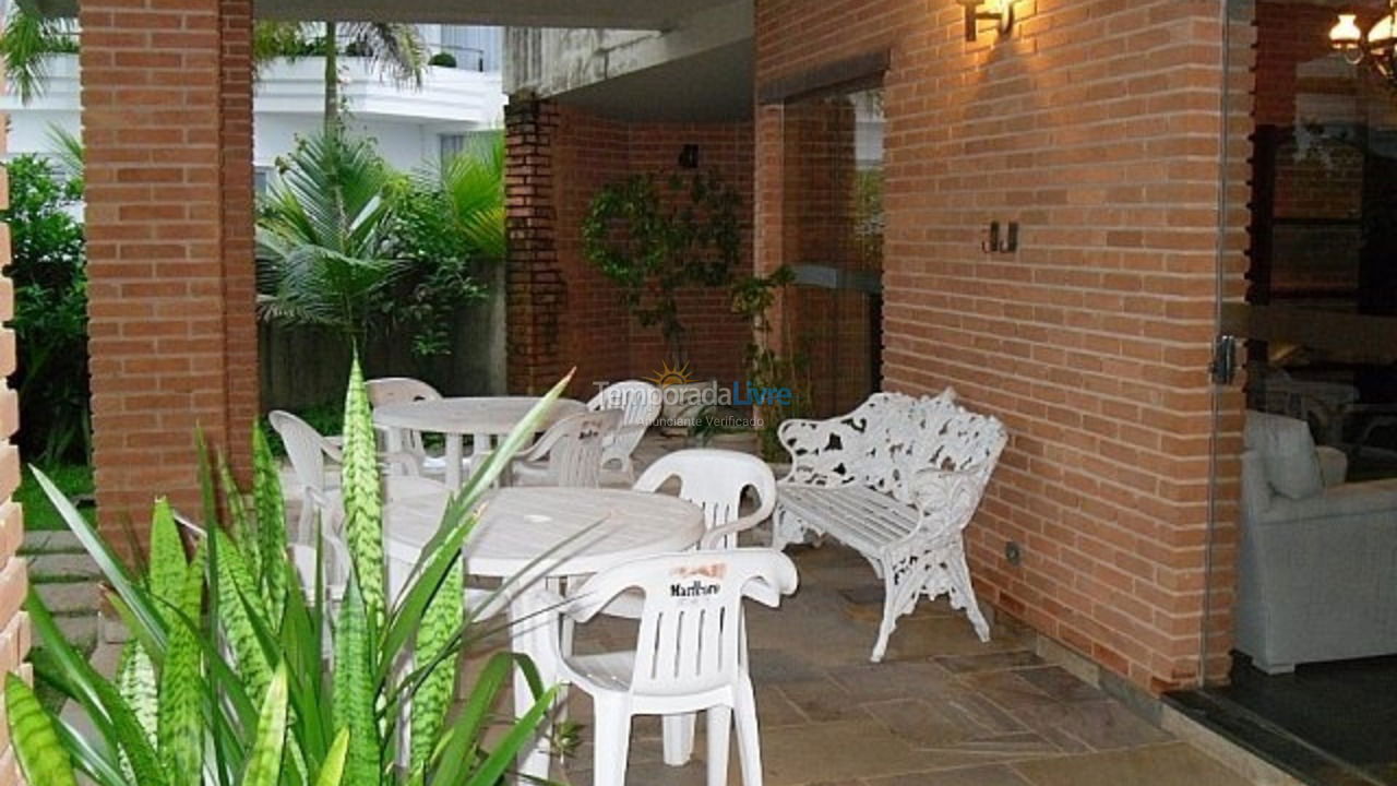 House for vacation rental in Guarujá (Praia do Pernambuco)