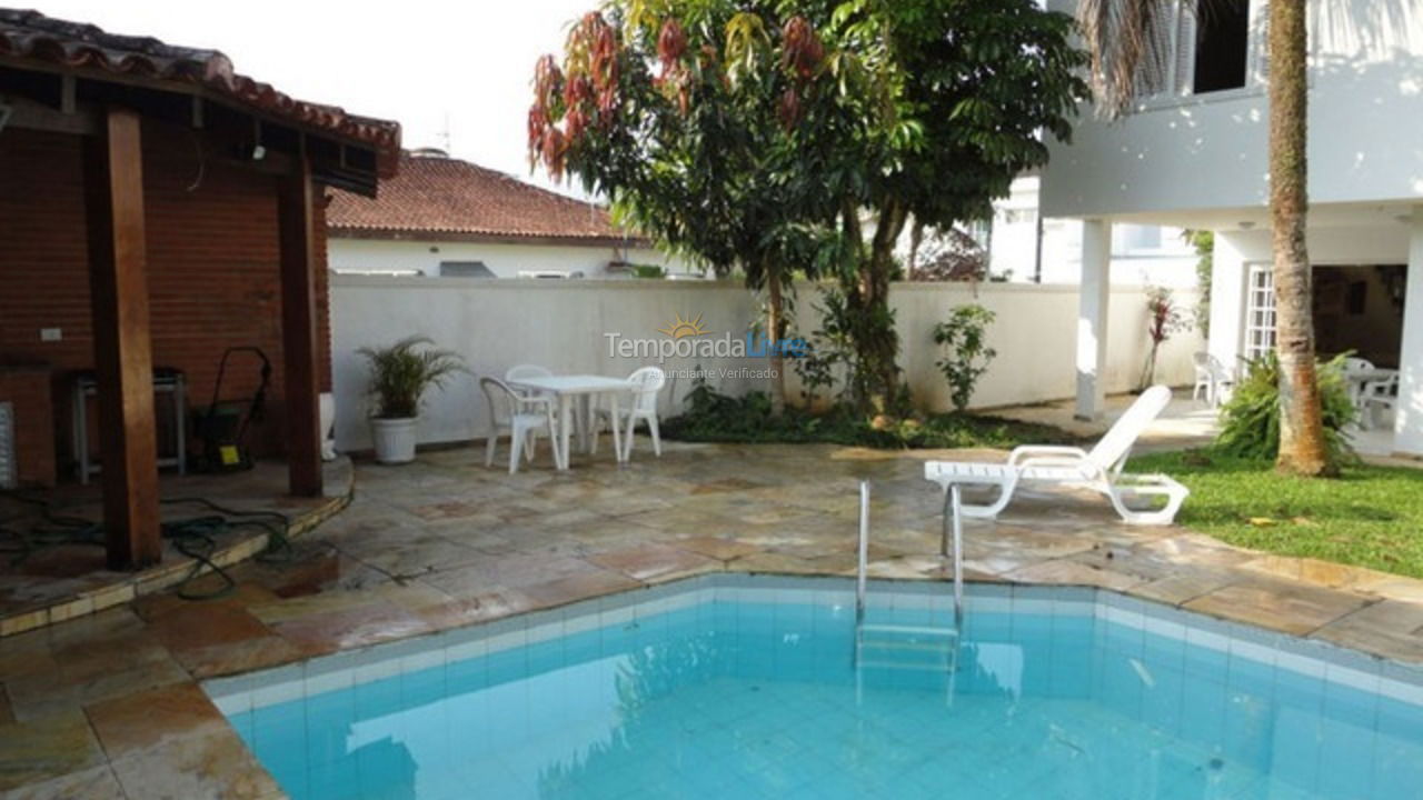 House for vacation rental in Guarujá (Praia do Pernambuco)