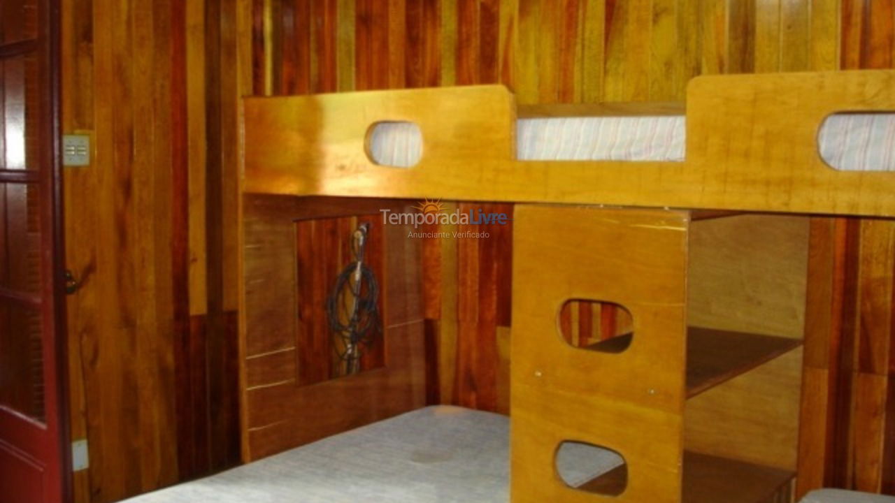 Casa para alquiler de vacaciones em Ubatuba (Praia do Pulso)