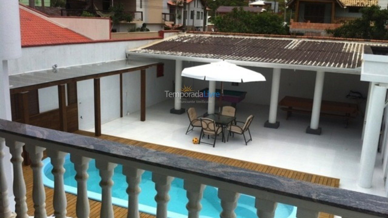 House for vacation rental in Itajaí (Praia Brava)