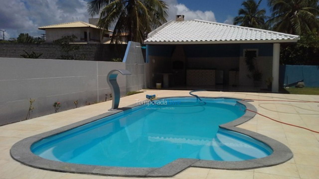 Casa para aluguel de temporada em Camaçari (Barra do Jacuípe)