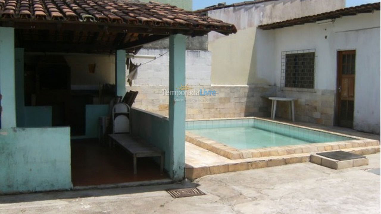 Casa para aluguel de temporada em Guarapari (Praia do Morro)