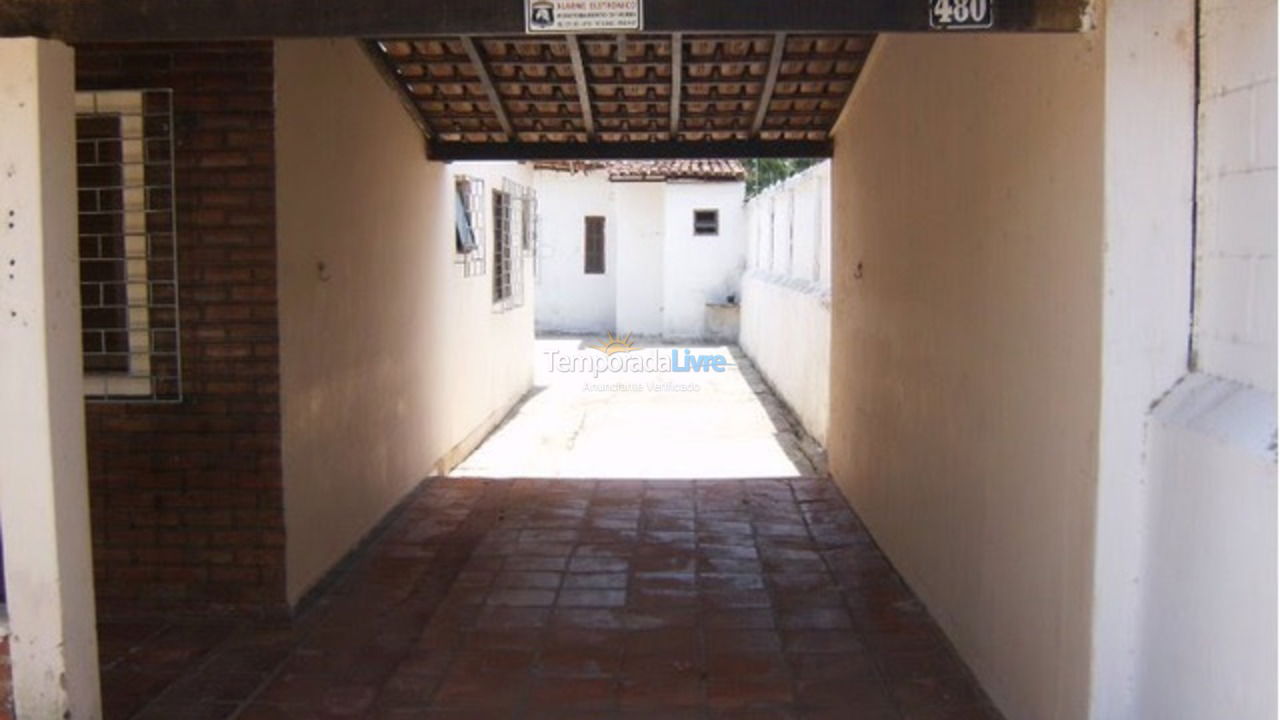 Casa para aluguel de temporada em Guarapari (Praia do Morro)