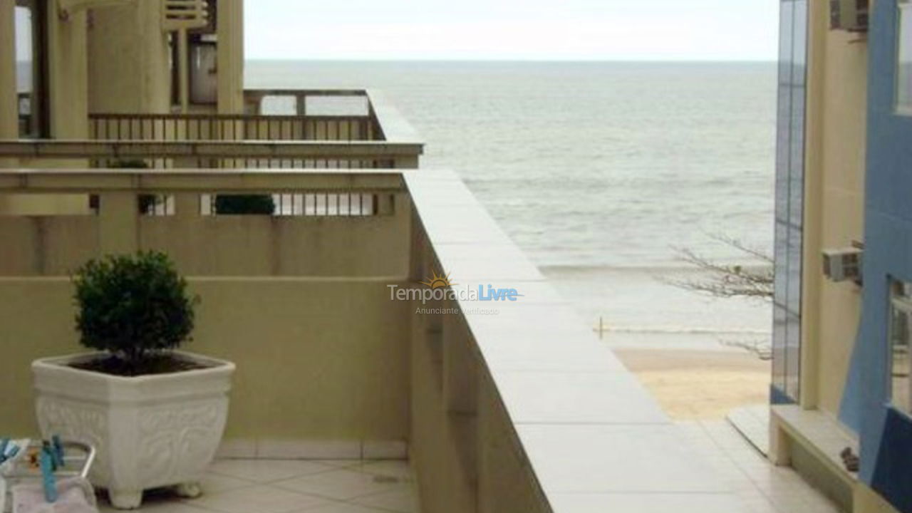 Apartment for vacation rental in Itapema (Centro)