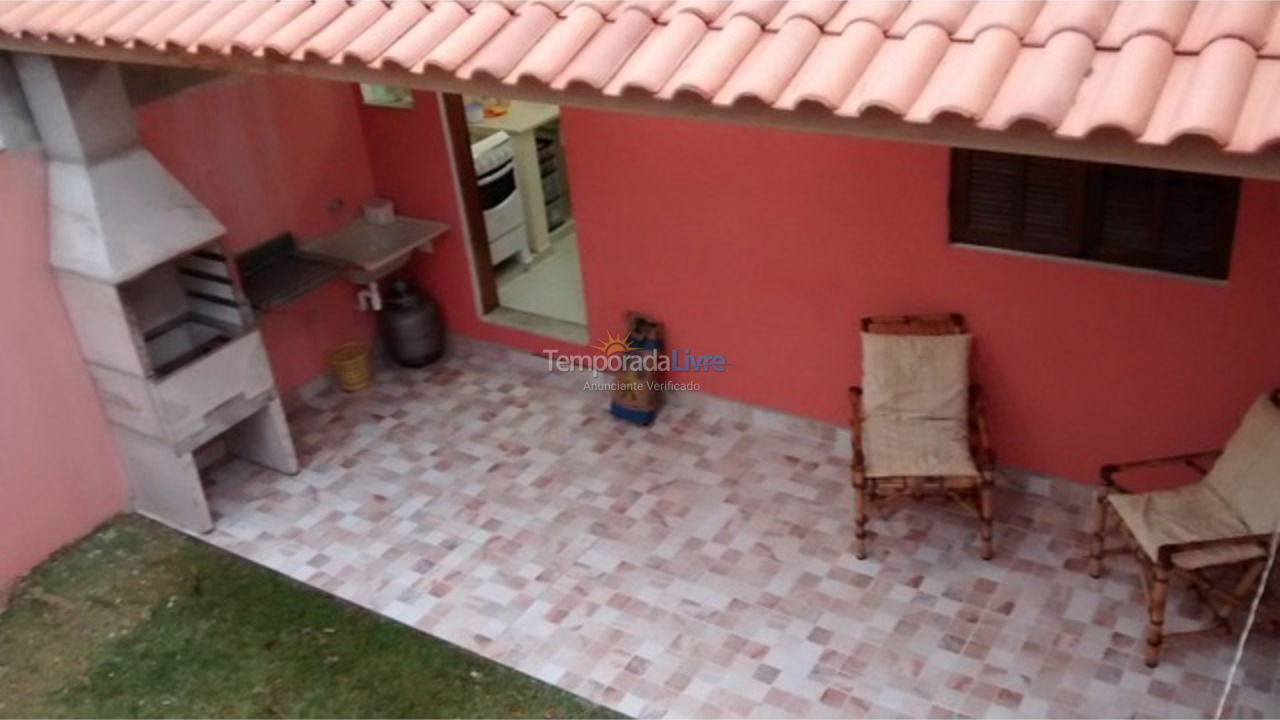 Casa para aluguel de temporada em São Sebastião (Praia da Boracéia)