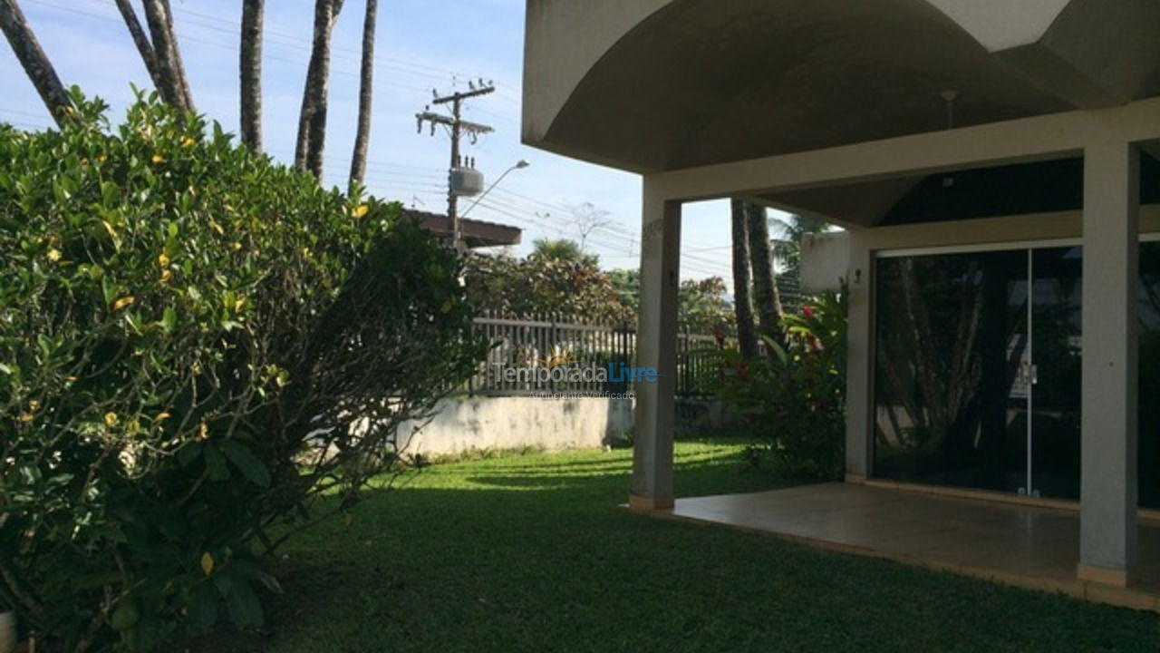 Casa para alquiler de vacaciones em Guarujá (Jardim Acapulco)
