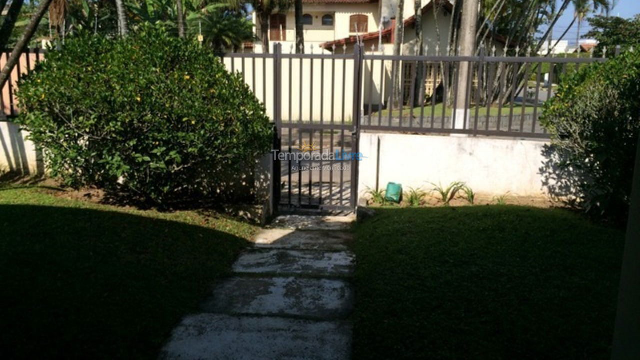 Casa para alquiler de vacaciones em Guarujá (Jardim Acapulco)