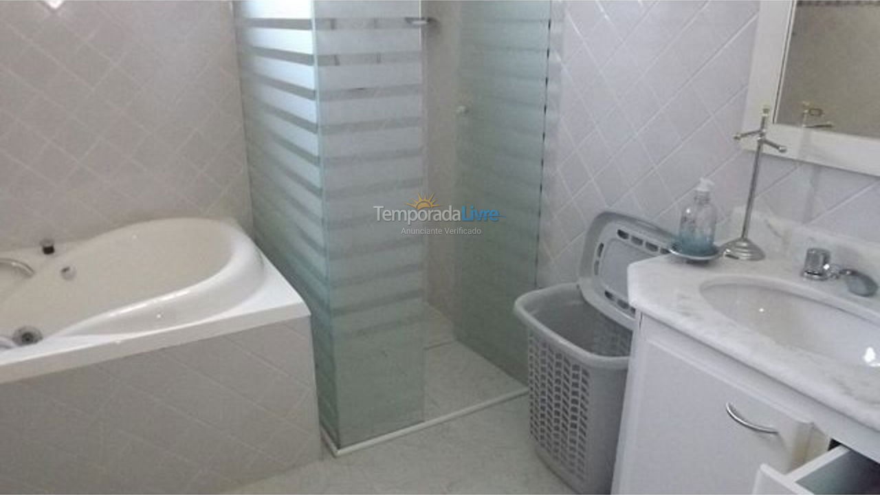 House for vacation rental in Guarujá (Jardim Acapulco)