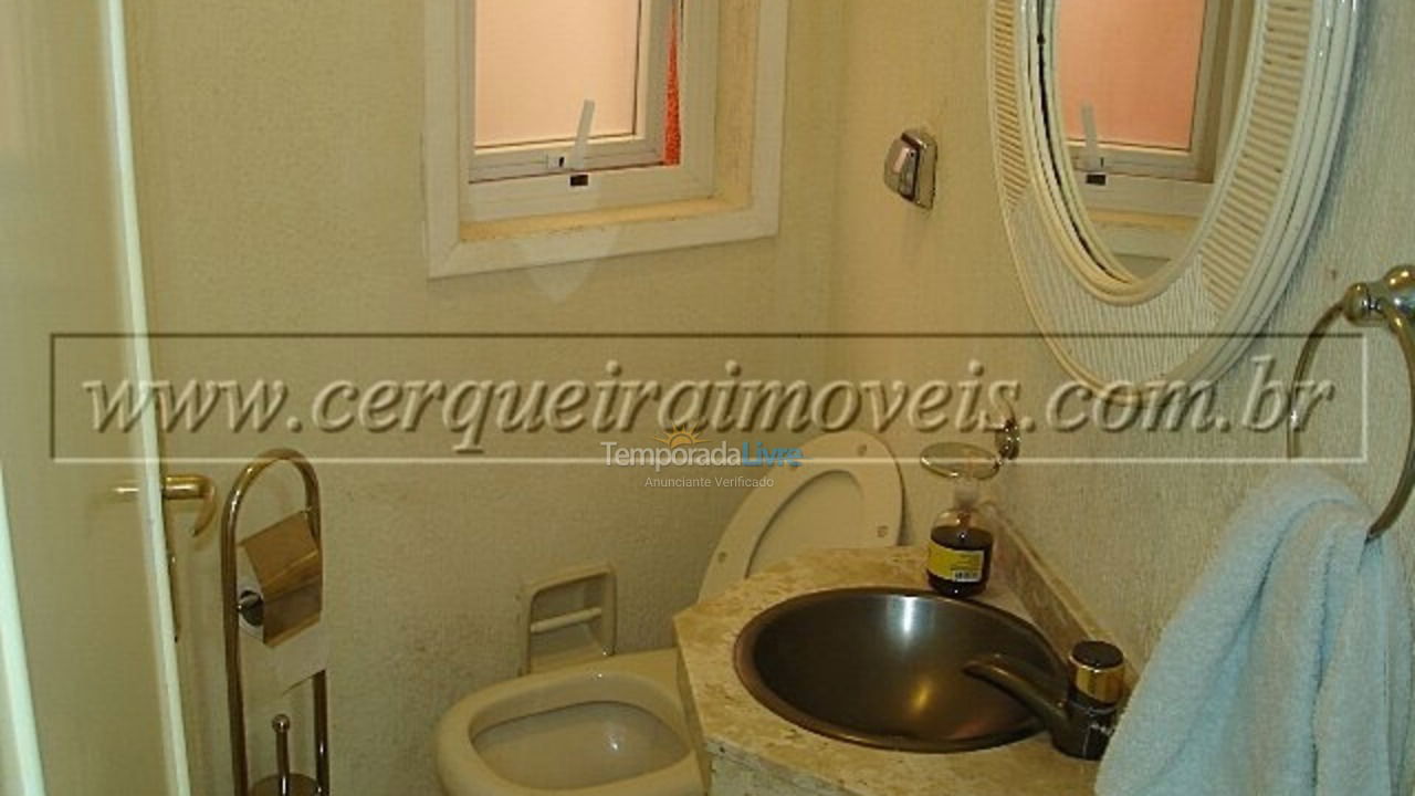 Casa para aluguel de temporada em Guarujá (Jardim Acapulco)