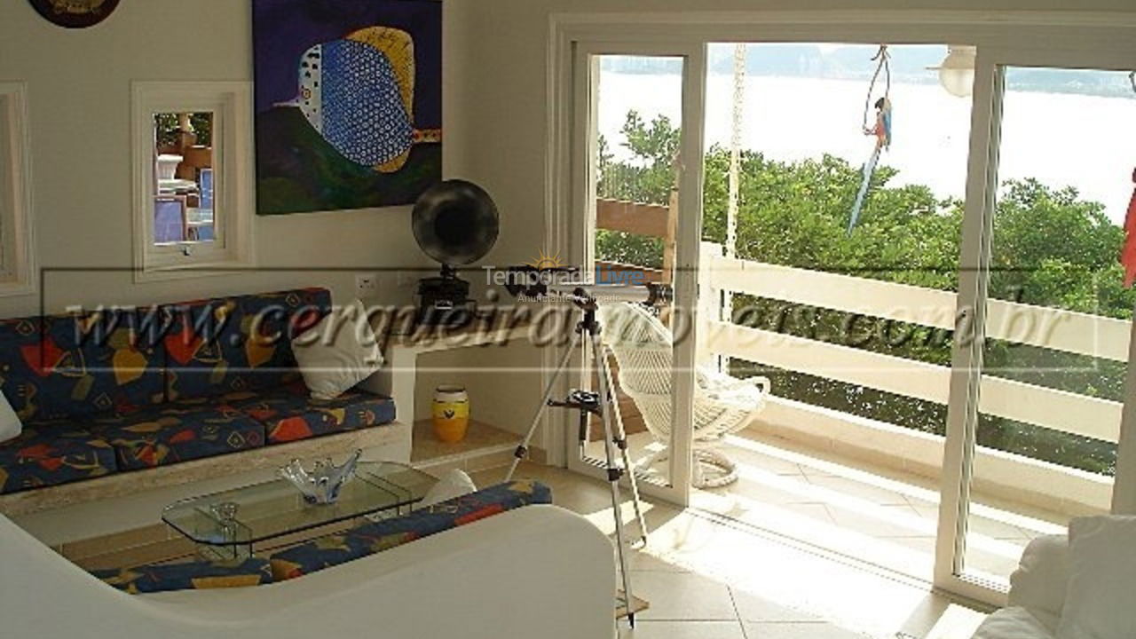 Casa para aluguel de temporada em Guarujá (Jardim Acapulco)