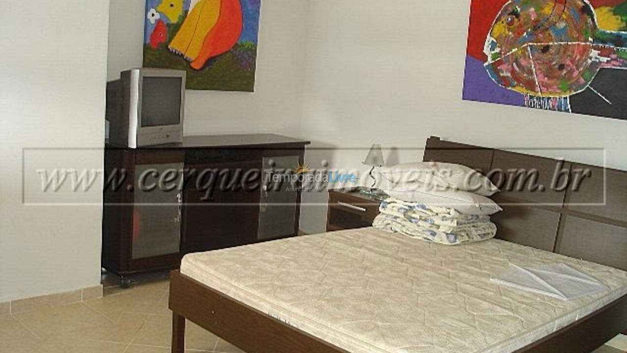 Casa para aluguel de temporada em Guarujá (Jardim Acapulco)