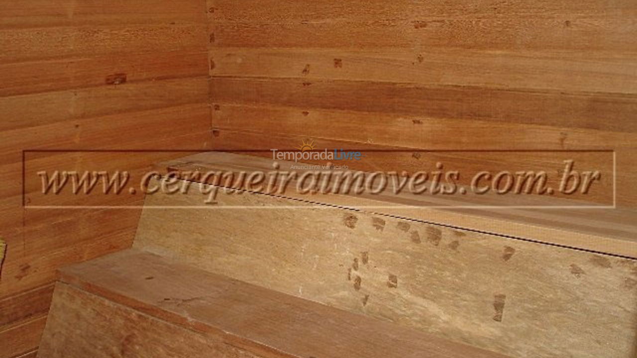 Casa para aluguel de temporada em Guarujá (Jardim Acapulco)