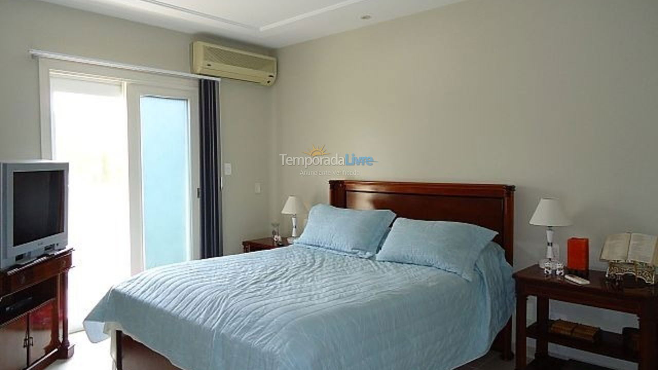 House for vacation rental in Guarujá (Jardim Acapulco)