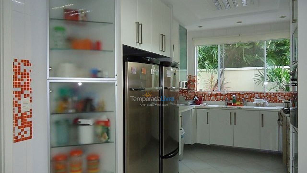House for vacation rental in Guarujá (Jardim Acapulco)