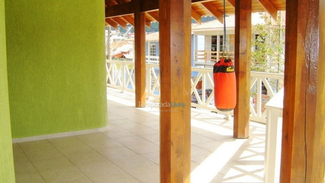 Casa para alquiler de vacaciones em Itapema (Centro)