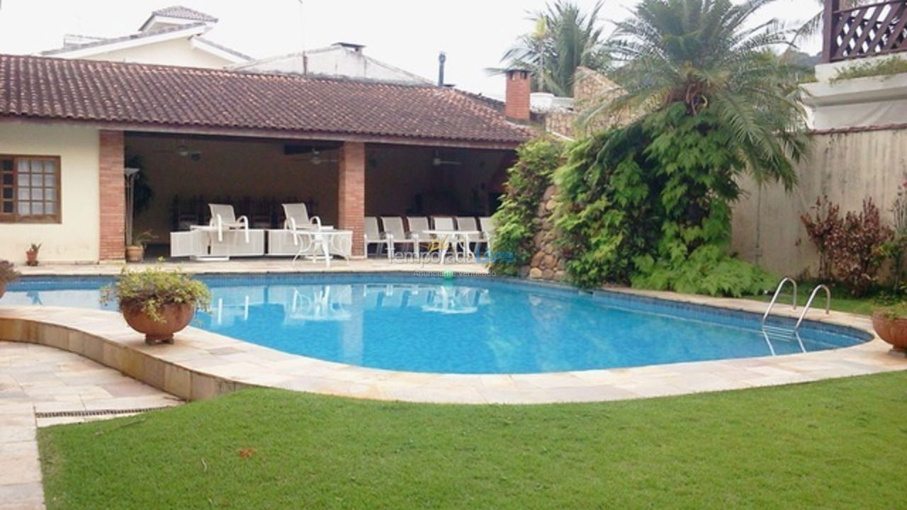 House for vacation rental in Guarujá (Jardim Acapulco)