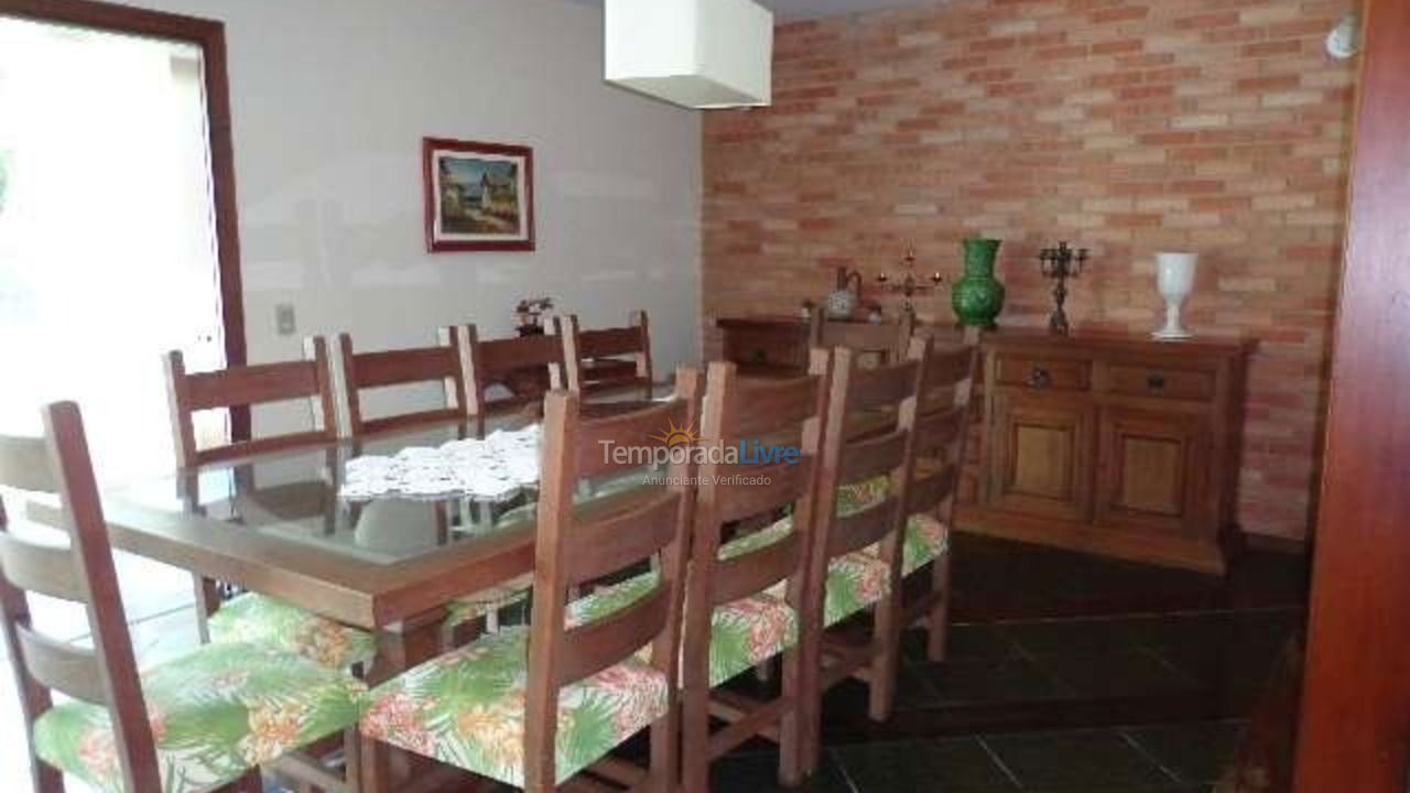 House for vacation rental in Guarujá (Jardim Acapulco)