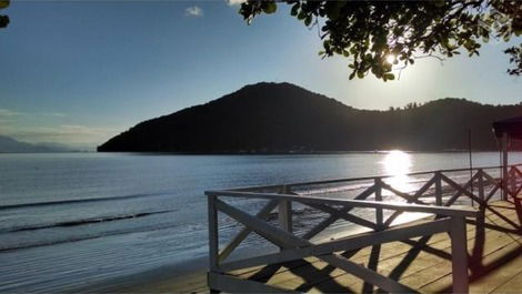 Apt. Itaguá beach in Ubatuba