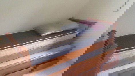 Casa en una urbanización cerrada frente a la playa en Praia Grande, Ubatuba.