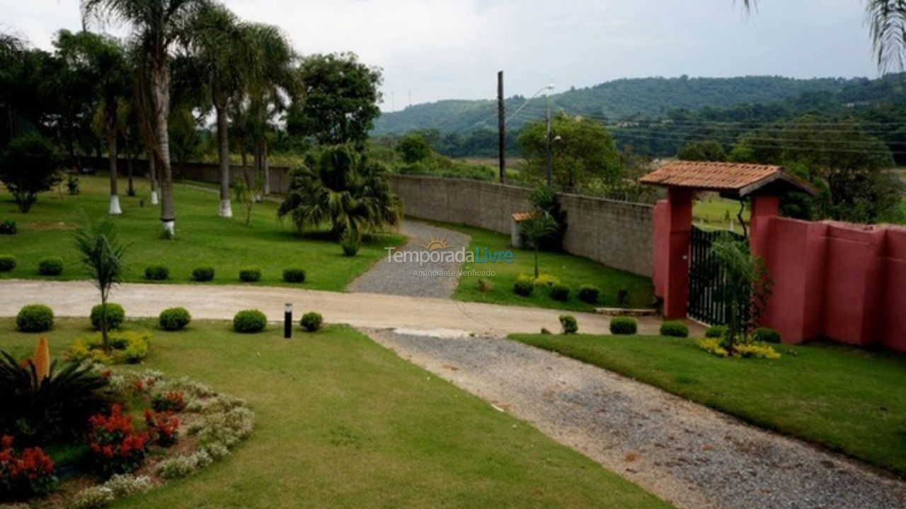 Granja para alquiler de vacaciones em Ibiúna (Condominio Sitio Lagos de Ibiuna)