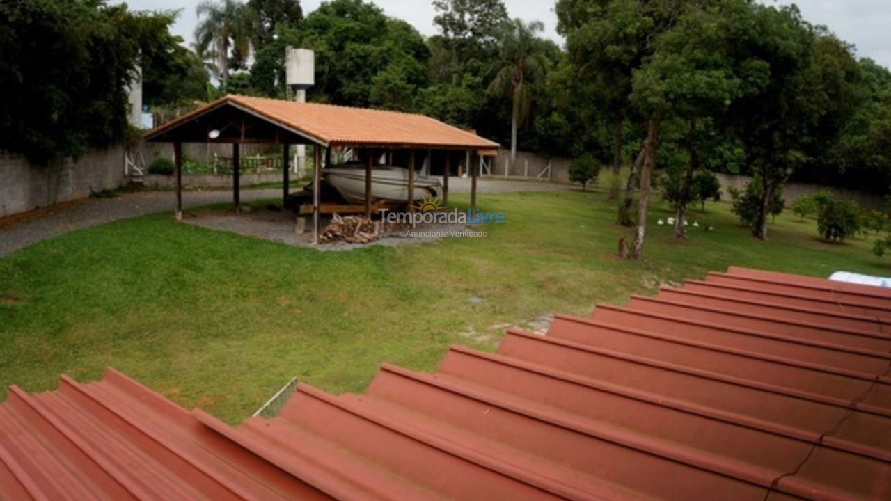 Granja para alquiler de vacaciones em Ibiúna (Condominio Sitio Lagos de Ibiuna)