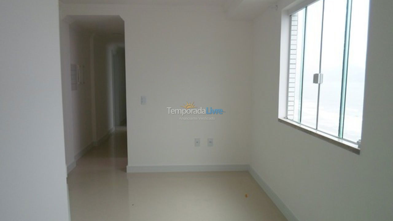 Apartment for vacation rental in Itapema (Meia Praia)