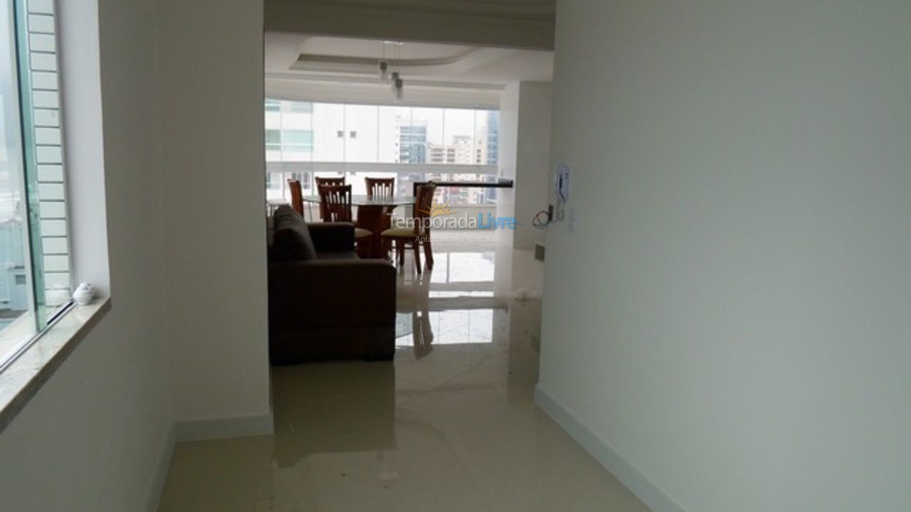 Apartment for vacation rental in Itapema (Meia Praia)