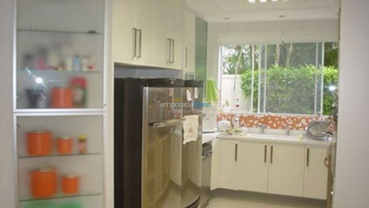 House for vacation rental in Guarujá (Jardim Acapulco)