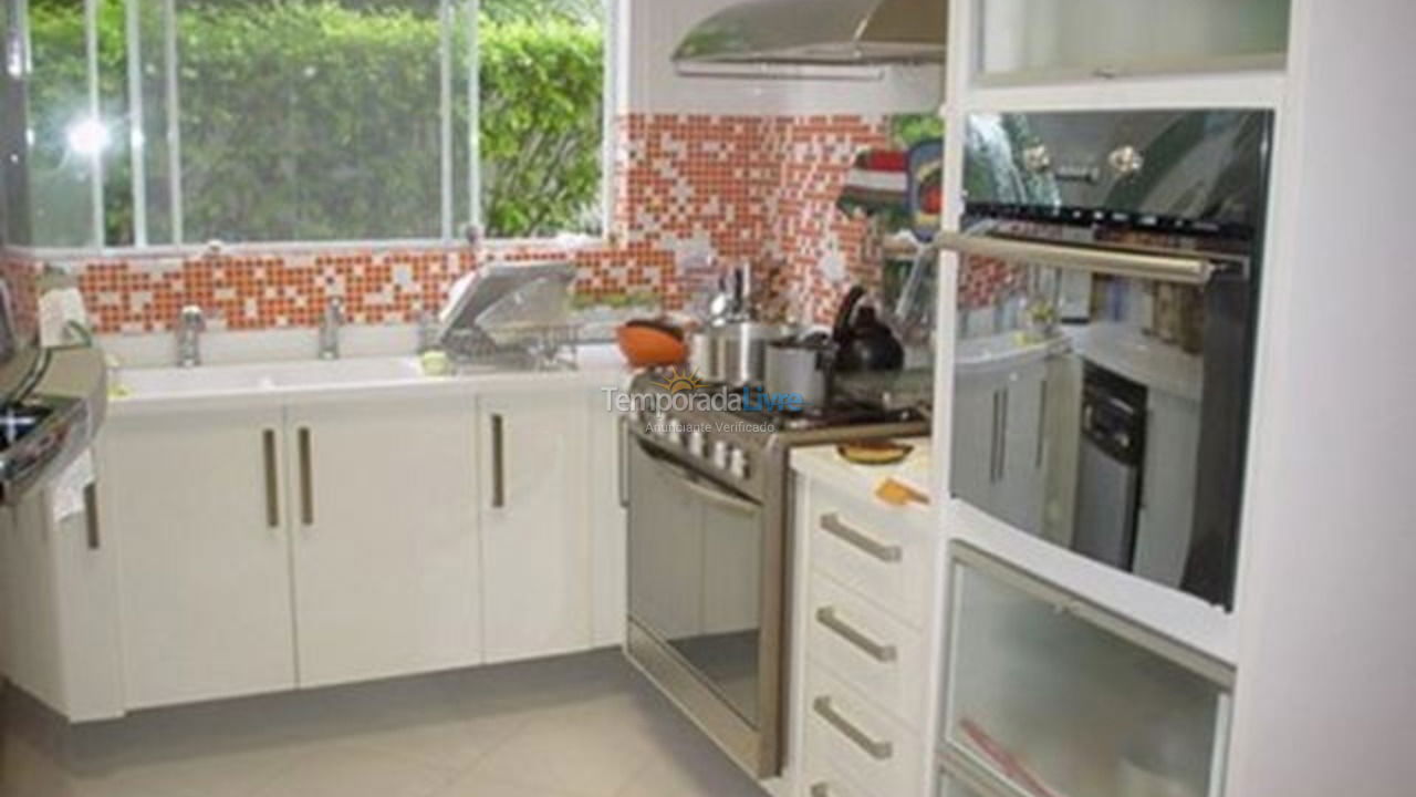 House for vacation rental in Guarujá (Jardim Acapulco)