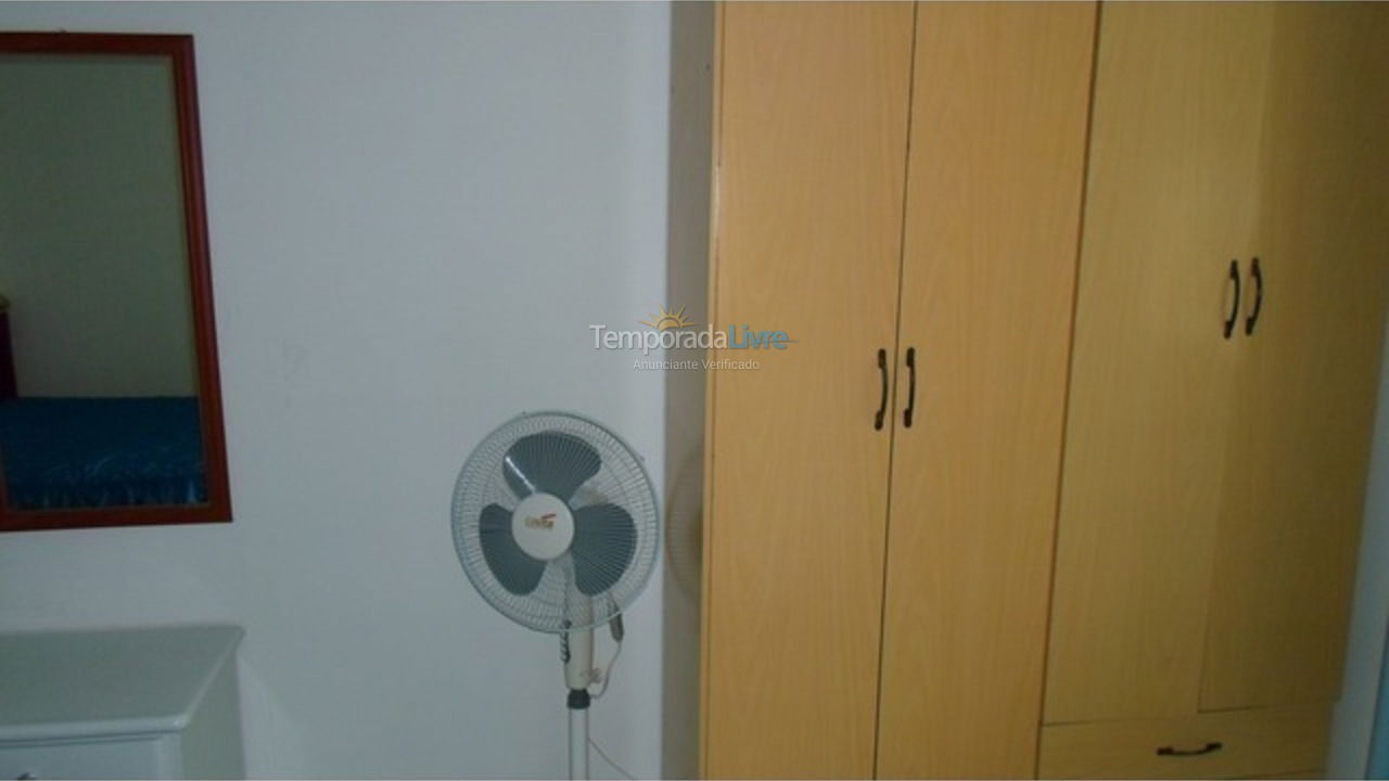 Casa para aluguel de temporada em Itapema (Meia Praia)