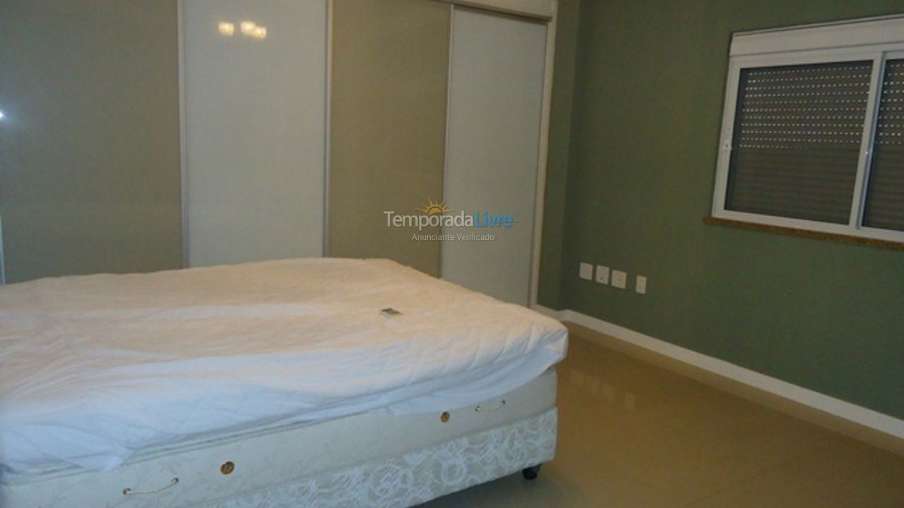 Apartamento para alquiler de vacaciones em Itapema (Meia Praia)