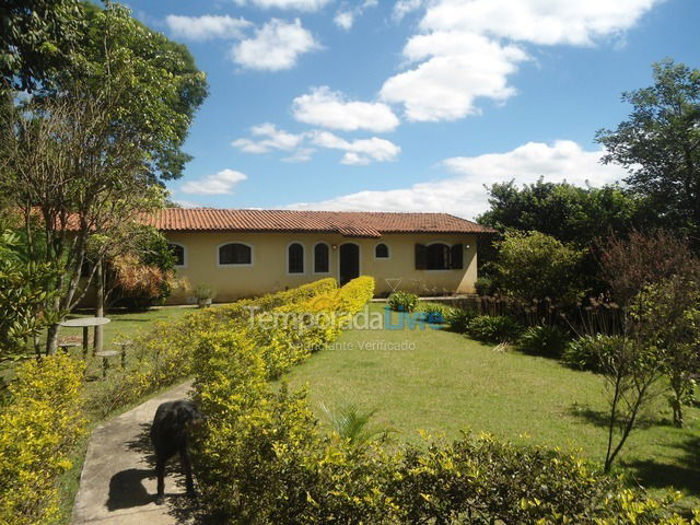 Ranch for vacation rental in Embu das Artes (Votoram)