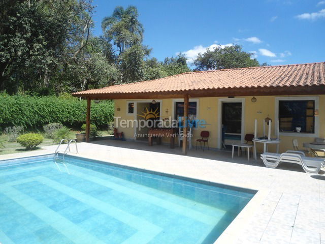 Ranch for vacation rental in Embu das Artes (Votoram)