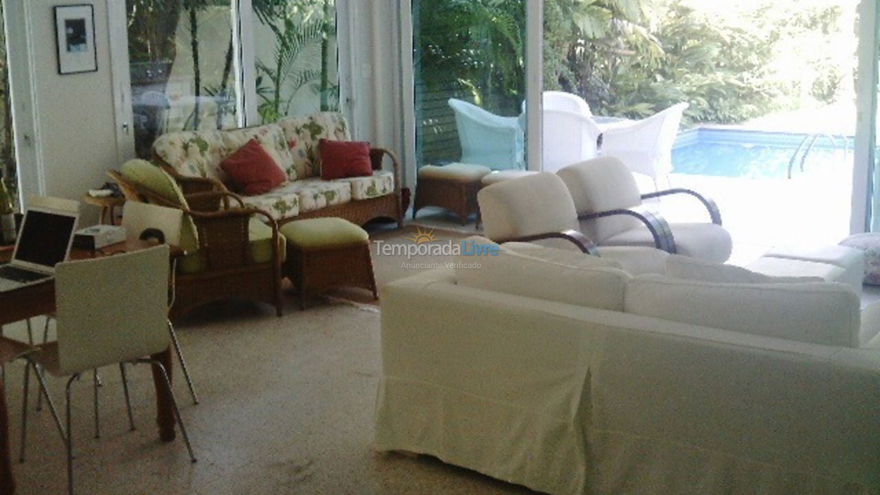 House for vacation rental in São Sebastião (Toque Toque Pequeno)
