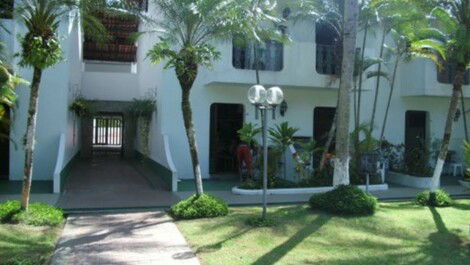 Studio in Ubatuba-Pé na Areia-Cond.Wimbledon