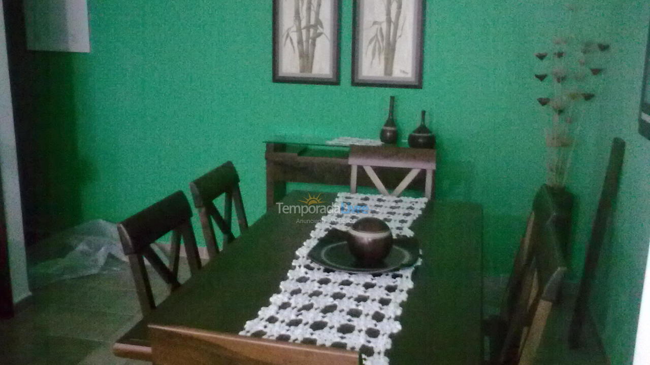 Apartamento para aluguel de temporada em Guarujá (Enseada)