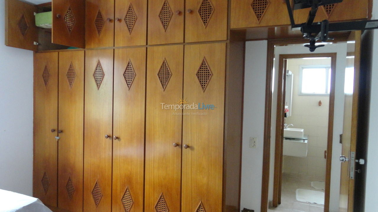 Apartamento para aluguel de temporada em Guarujá (Enseada)