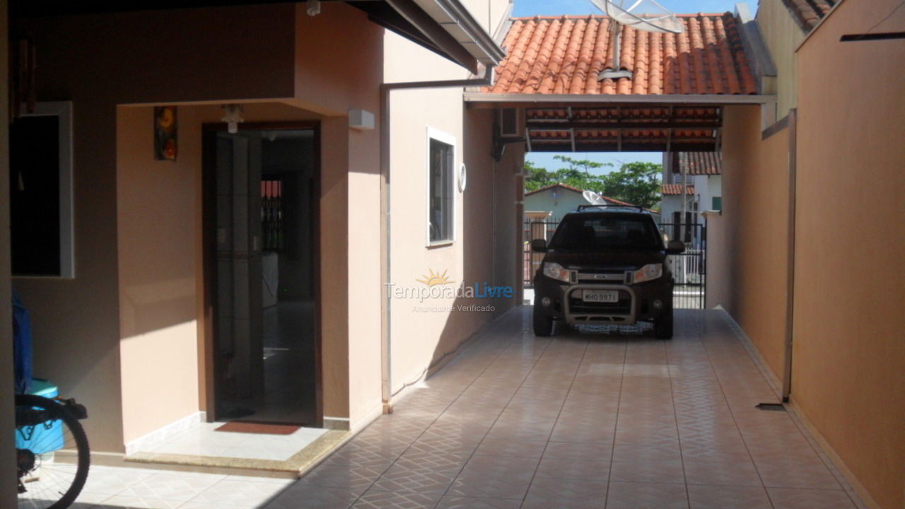 Casa para aluguel de temporada em São Francisco do Sul (Enseada)