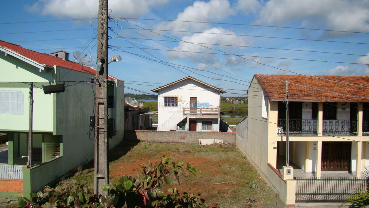 Casa para aluguel de temporada em São Francisco do Sul (Enseada)